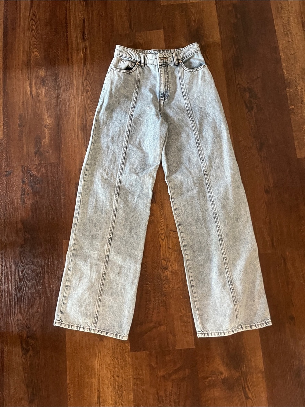 ANTHROPOLOGIE( StellaNova) Light Wash Straight Leg Jeans NEVER WORN
